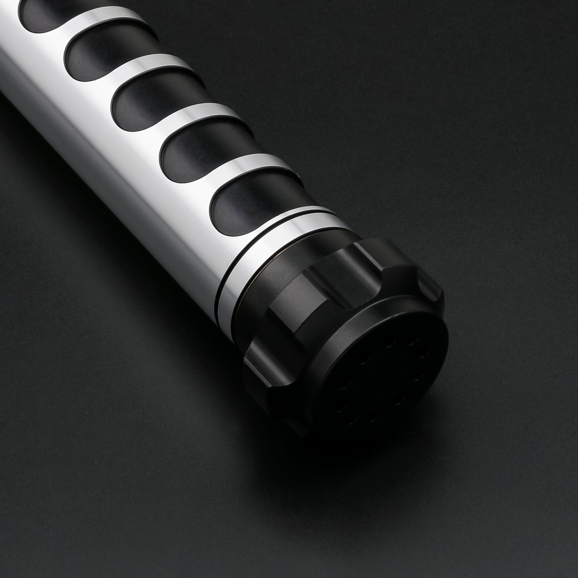 Sabre Laser Resolute V2